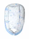 Baby Nest cu pernuta, invelis din bumbac, umplutura hipoalergenica, bleu/alb