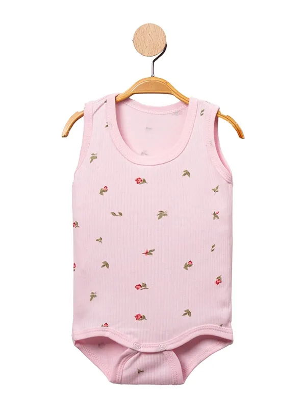 Pink baby girl bodysuit with flowers made of soft cotton